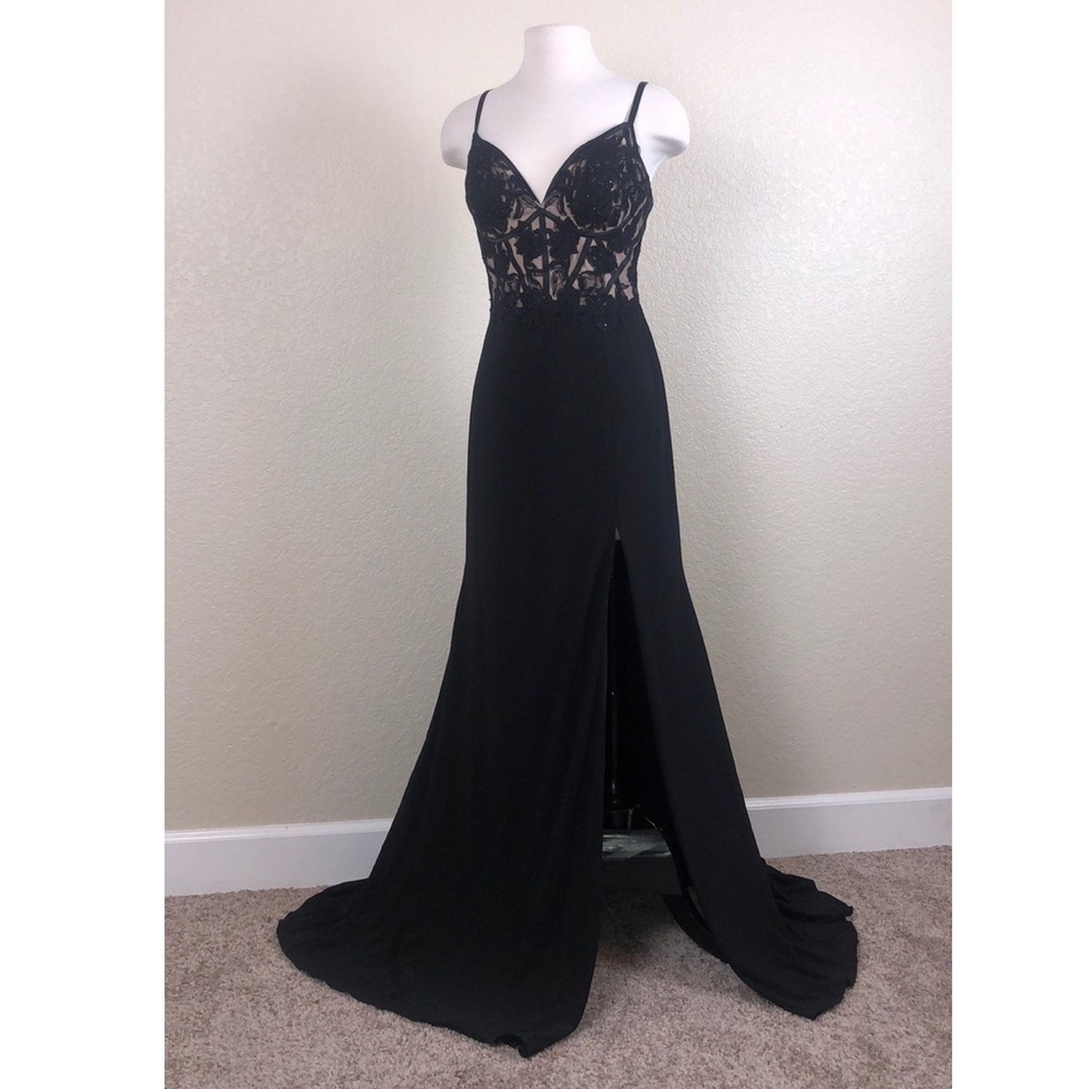 Gown‼️on sale ‼️